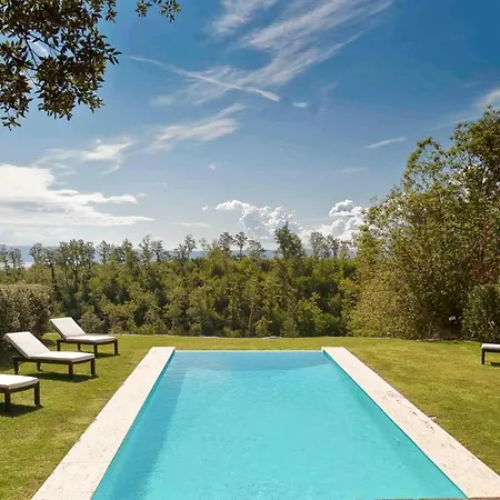 Sleeps 6 With Pool Grotte di Castro
